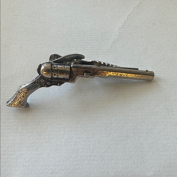 Other - Vintage Silver Revolver Tie Tack Tie Bar Clip